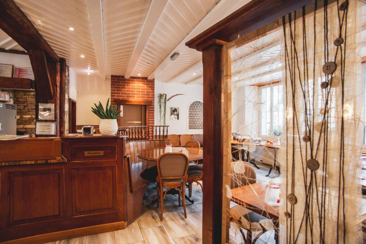 Hotel Demi-Lune แซ็ง-ตูร์ซาน ภายนอก รูปภาพ